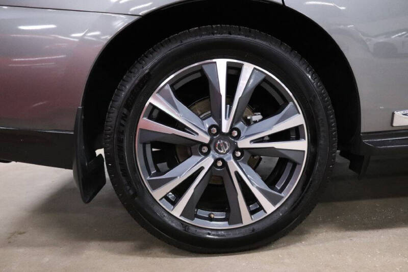 2020 Nissan Pathfinder Platinum