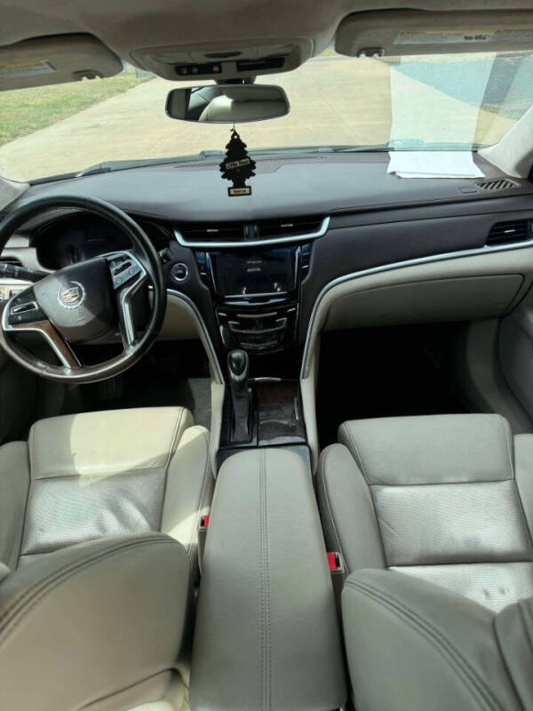 2015 Cadillac XTS Pro Coachbuilder-Limo