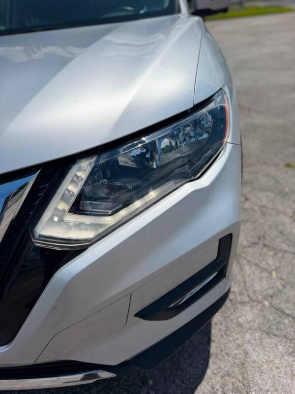 2017 Nissan Rogue SL