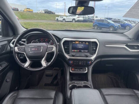 2021 GMC Acadia SLT
