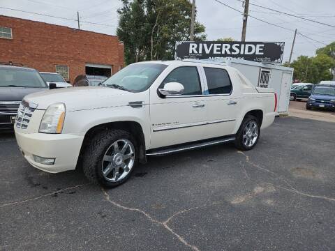 2008 Cadillac Escalade EXT for sale at RIVERSIDE AUTO SALES in Sioux City IA