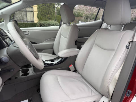 2012 Nissan LEAF SL