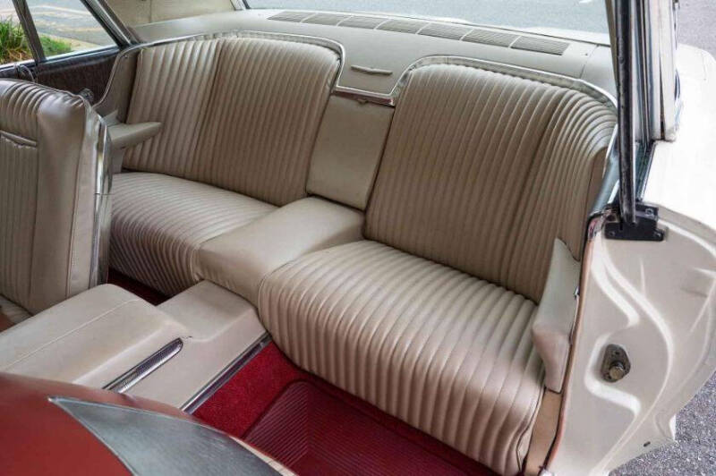 1965 Ford Thunderbird