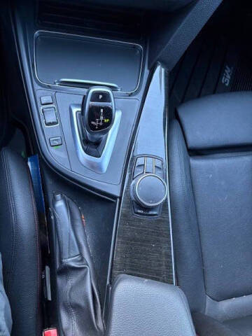 2017 BMW 3 Series 330i