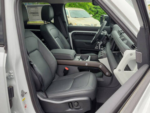 2024 Land Rover Defender 110 V8 P500 SE