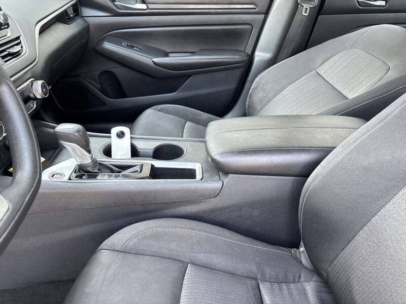 2022 Nissan Altima 2.5 S