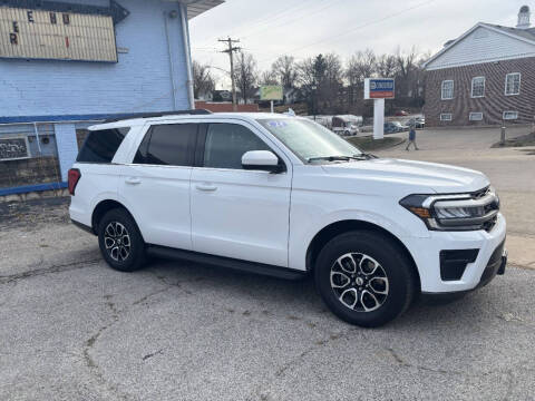 2024 Ford Expedition for sale at River City Auto Center LLC in Chester IL