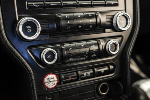 2017 Ford Mustang V6