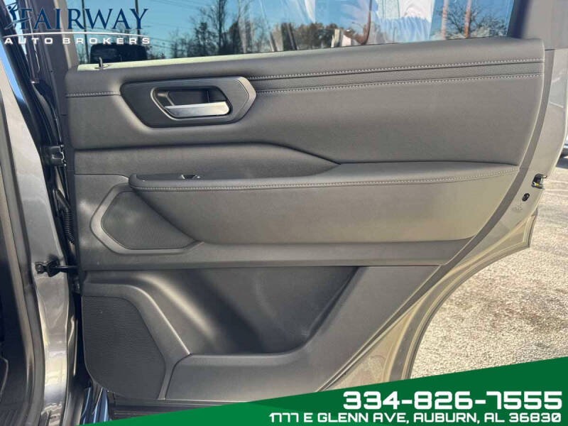 2025 Nissan Armada SV