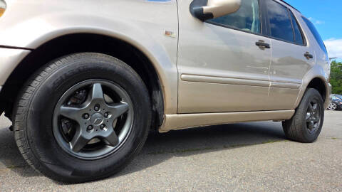 2001 Mercedes-Benz M-Class ML 320