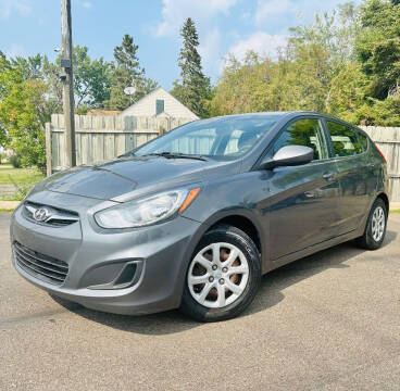 2012 Hyundai Accent for sale at GoldenGate Auto Sales LLC in Crystal MN