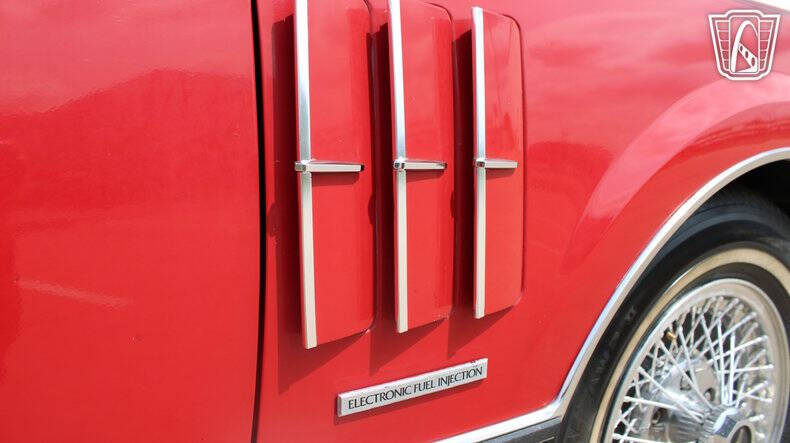 1982 Lincoln Mark VI