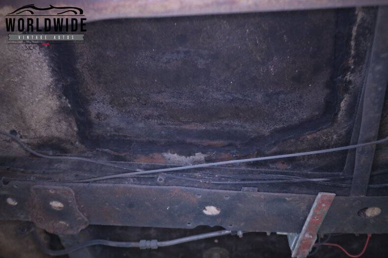 1957 Studebaker Silver Hawk