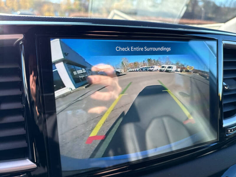 2026 Chrysler Voyager LX