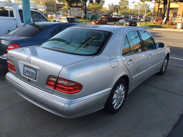 Silver 2001 Mercedes-Benz E-Class E 320 E 320 4dr Sedan 2