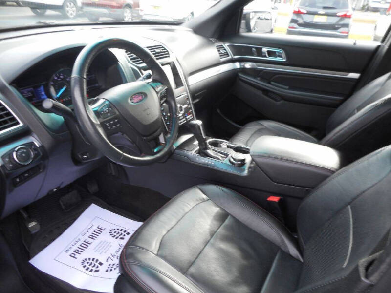 2017 Ford Explorer Sport