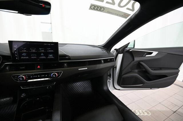 2022 Audi A5 Sportback quattro S line Prem Plus 45 TFSI