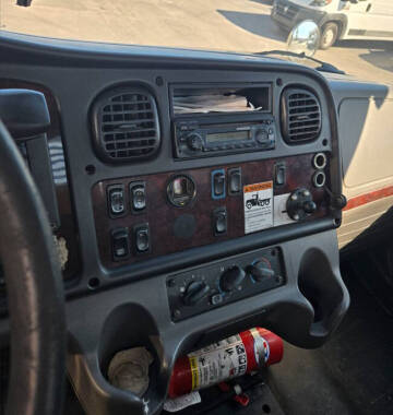 2014 Freightliner M2 106
