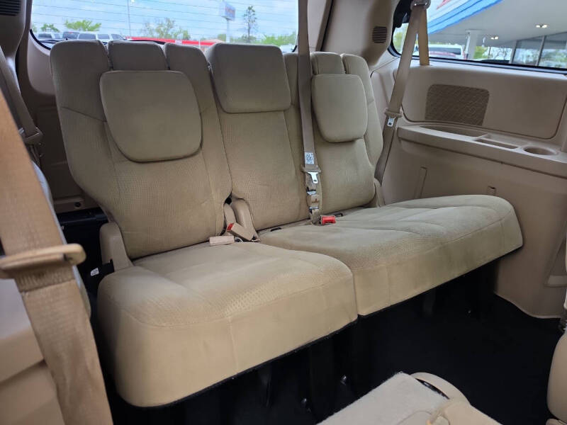 2015 Dodge Grand Caravan American Value Package