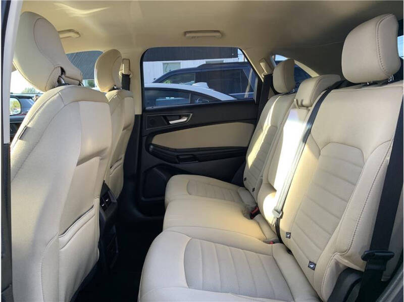 2019 Ford Edge SE