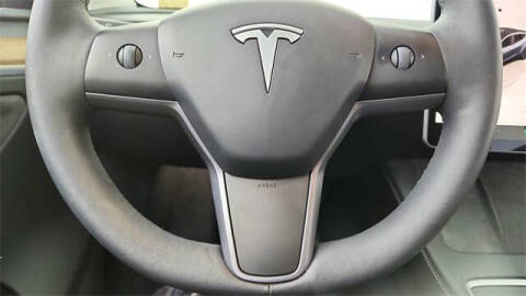 2025 Tesla Model Y Long Range