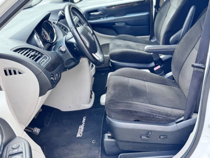 2013 Dodge Grand Caravan SE