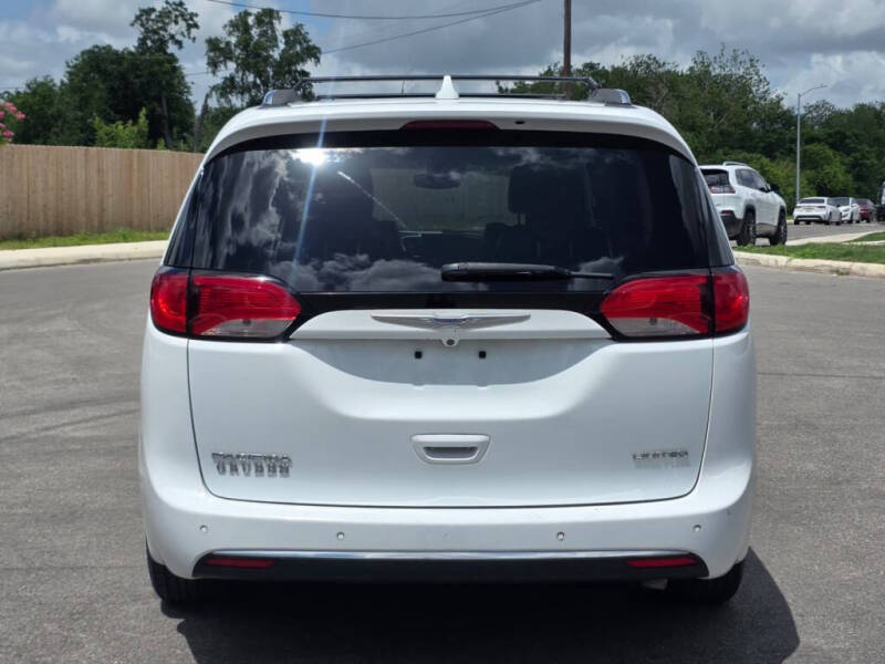 2018 Chrysler Pacifica Limited