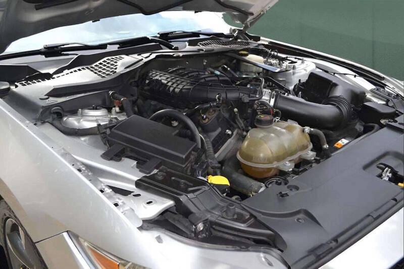 2015 Ford Mustang V6