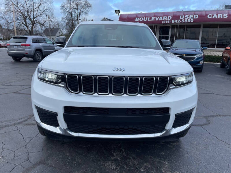 2023 Jeep Grand Cherokee L Limited photo 11