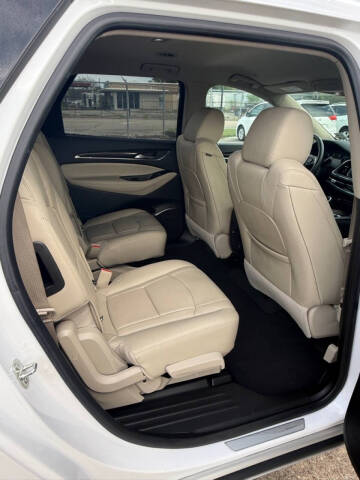 2020 Buick Enclave Essence