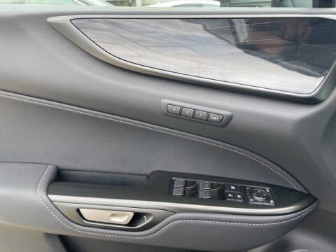 2025 Lexus NX 350h Premium