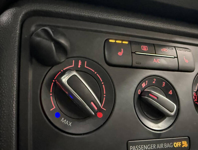 2016 Volkswagen Beetle 1.8T Classic PZEV