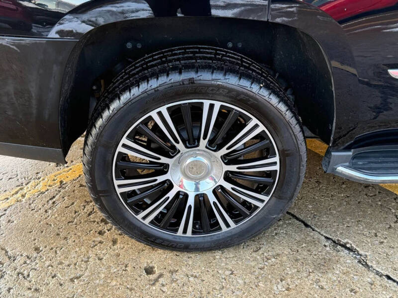 2016 Cadillac Escalade Luxury Collection