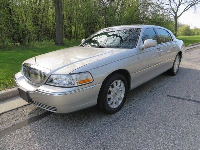 2010 Lincoln Town Car for sale at EZ Motorcars in West Allis WI