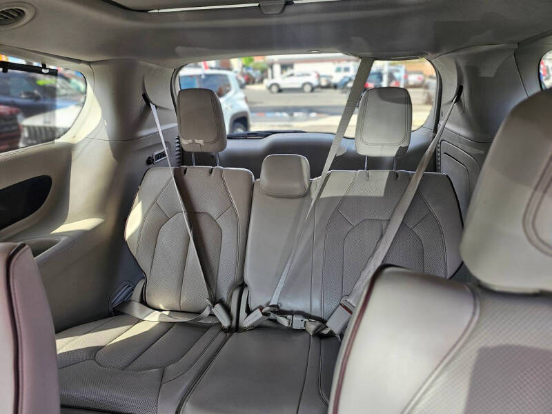 2017 Chrysler Pacifica Limited
