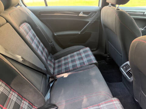 2017 Volkswagen Golf GTI S