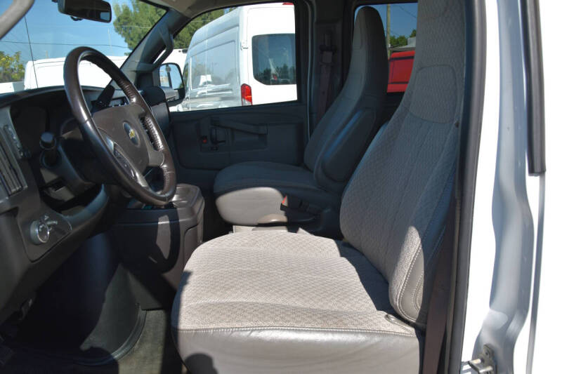 2017 Chevrolet Express LT 3500