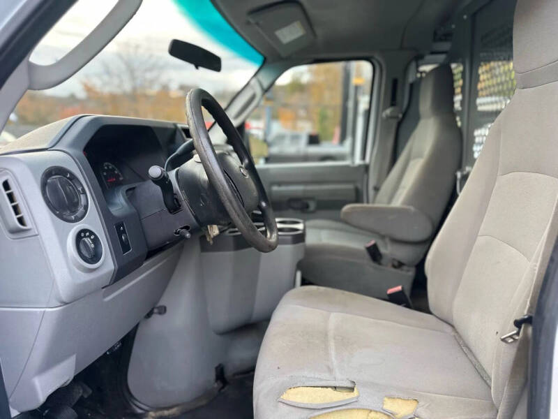 2014 Ford E-Series E-250