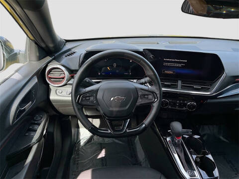 2025 Chevrolet Trax RS