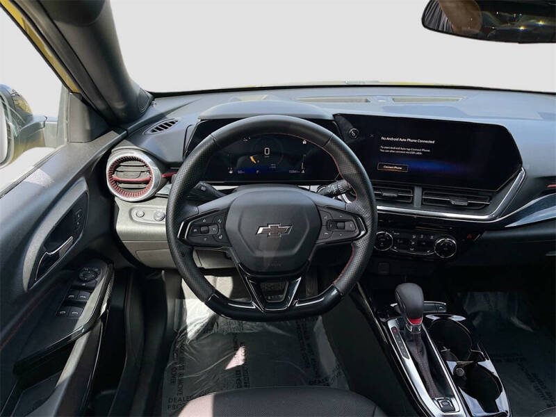 2025 Chevrolet Trax RS