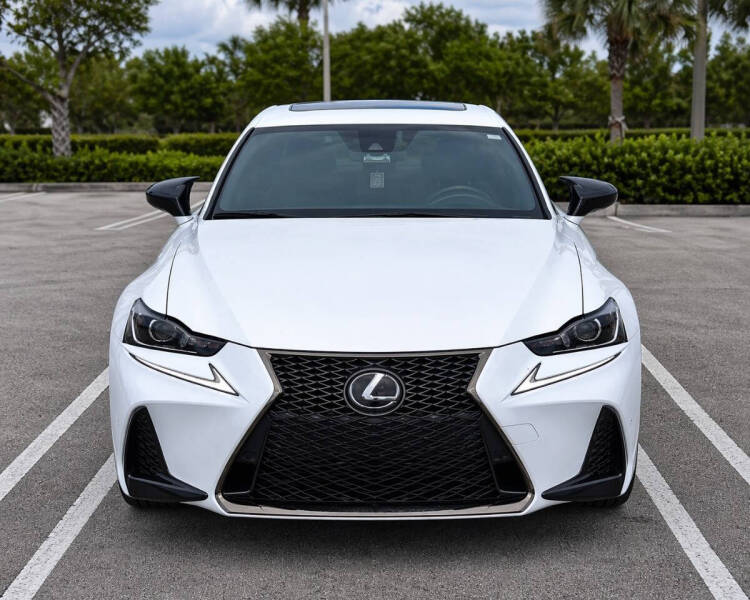2019 Lexus IS 300