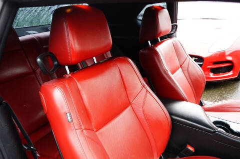 2015 Dodge Challenger R/T Plus