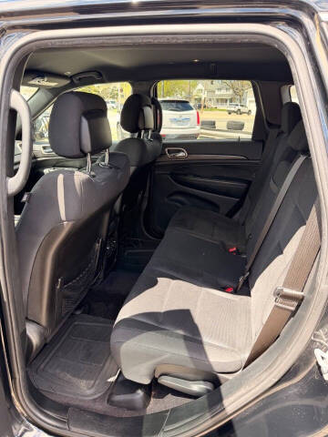 2017 Jeep Grand Cherokee Laredo