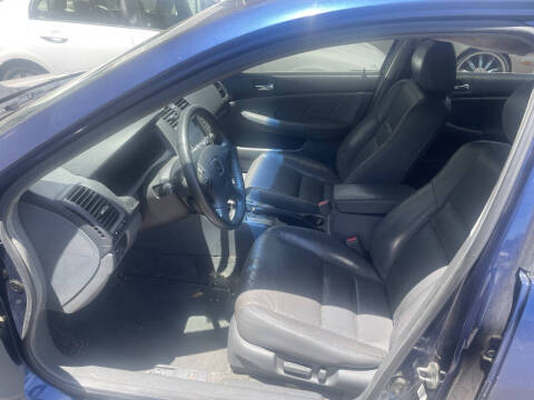 2005 Honda Accord EX V-6 w/Navi