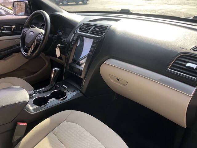 2018 Ford Explorer