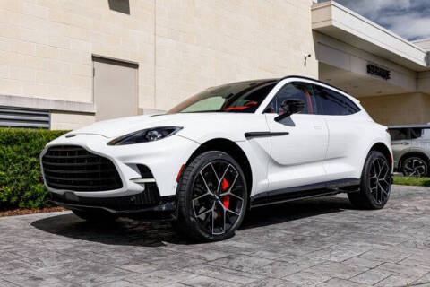 2025 Aston Martin DBX 707