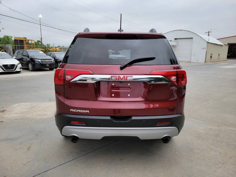 2017 GMC Acadia SLE-2