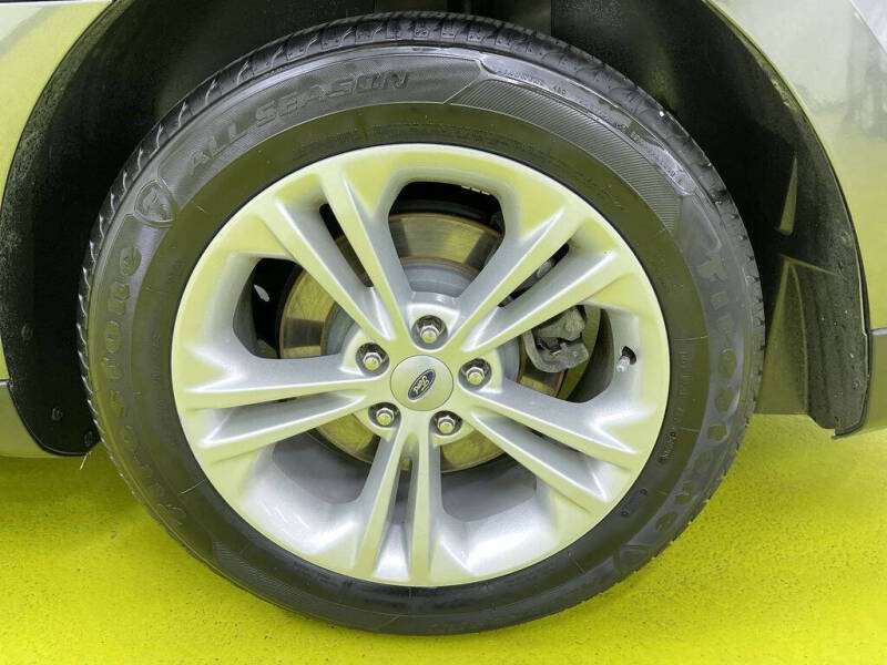 2019 Ford Taurus SEL