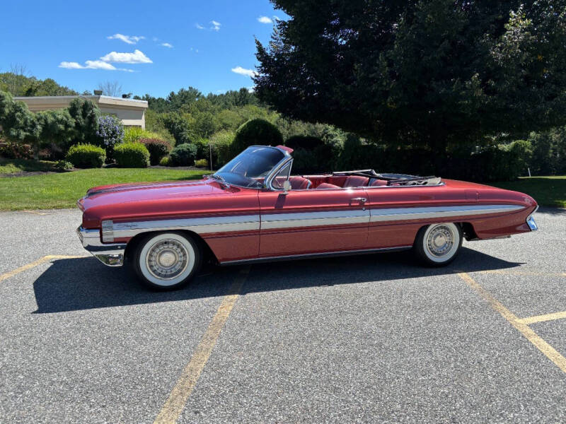 1961 Oldsmobile Starfire