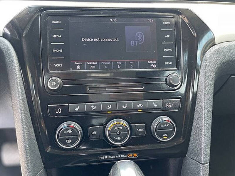 2020 Volkswagen Passat SE